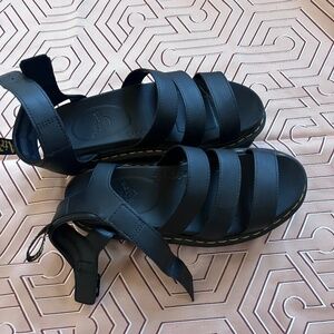 BLAIRE HYDRO LEATHER STRAP DOC MARTEN SANDALS